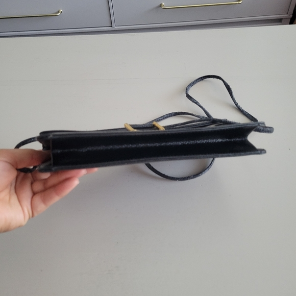 Givenchy Embossed Black Leather Clutch Crossbody Bag Vintage - Picture 10 of 12